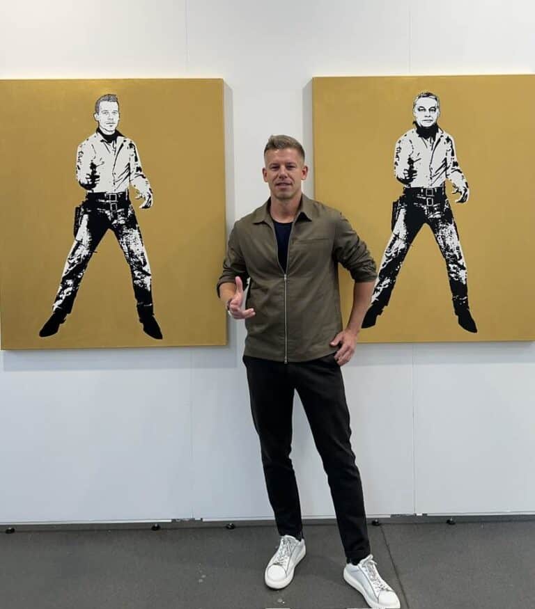 Magyar Péter jótékonysági akciója: drMáriás műveivel segíti a rászorulókat