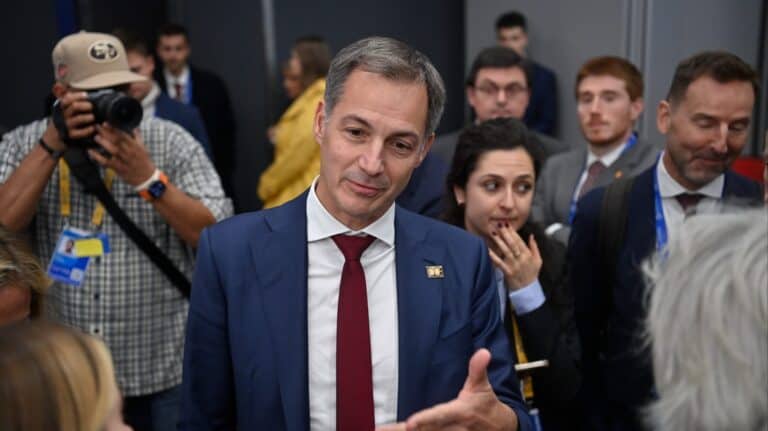 „Nagyon szép stadion, de ki fizette?” – kérdezte Orbántól a belga miniszterelnök az EPK-csúcson