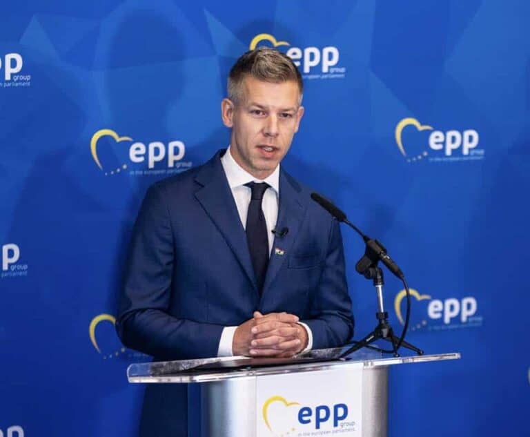 Magyar Péter Budapesten tárgyal európai vezetőkkel az ellenzék vezetőjeként