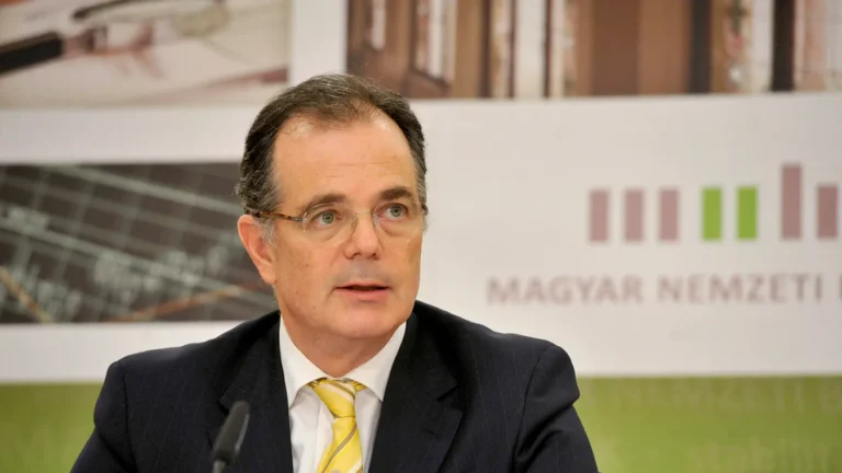 Simor András keményen bírálta a kormányt: „Hazudoznak reggeltől estig”