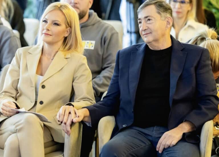 Magyar Péter: Mészáros Lőrinc 3 milliárdos születésnapi bulit rendezett feleségének, Várkonyi Andreának