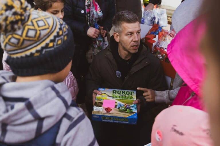 a TISZA Párt jótékonysági akciója