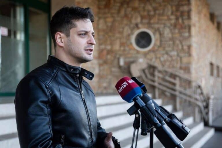 „Ami Demeter Szilárdhoz kerül, elveszti közpénz jellegét”