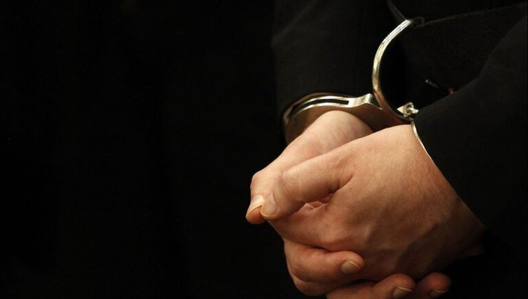 Jövedelemkiegészítés miatt kezdtek kábítószert árulni a rendvédelmi dolgozók