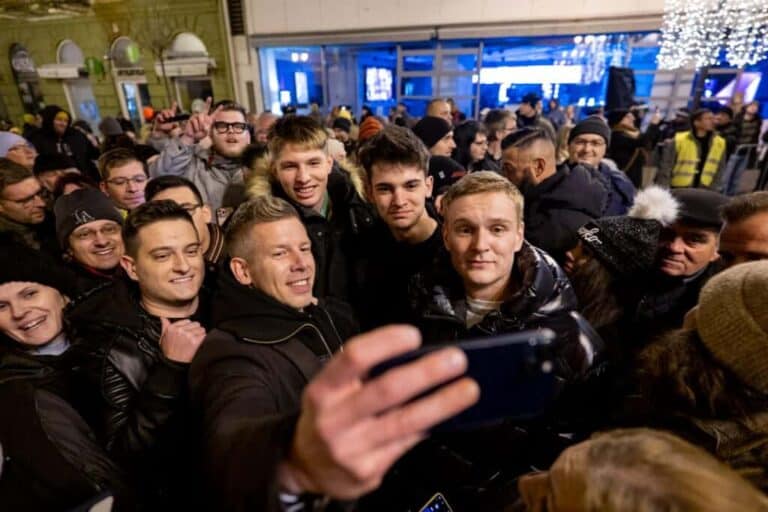 A kormány a TISZA nyomására a zöldségek és gyümölcsök áfakulcsának csökkentésén dolgozik