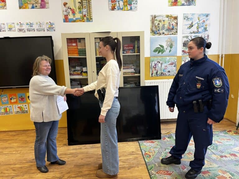 Egykori diákjai fosztották ki a tereskei iskolát, rendőrök szolgáltatták vissza az egymilliós zsákmányt – Videó!