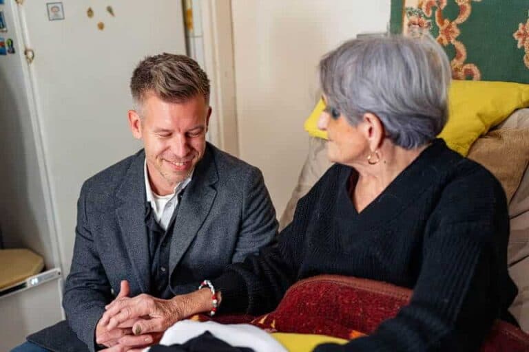 TISZA-kormány segít az Orbánék által magára hagyott nyugdíjasoknak – Magyar Péter terve a jövőért