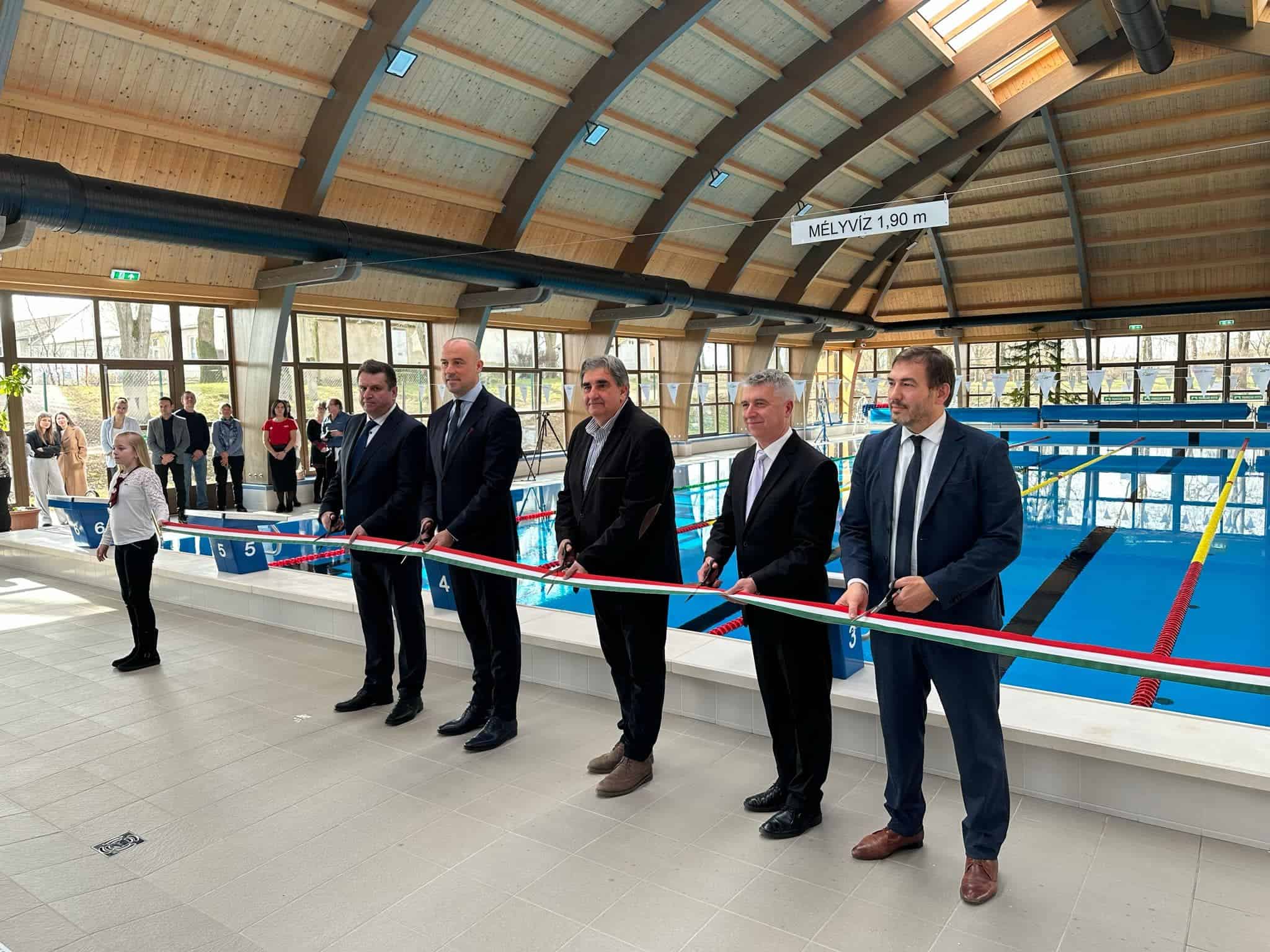 tanuszoda-atado-szecseny