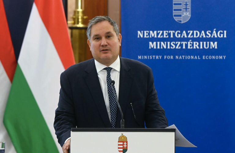 Nagy Márton megnevezett négy nagybankot, akik maradhatnak Magyarországon