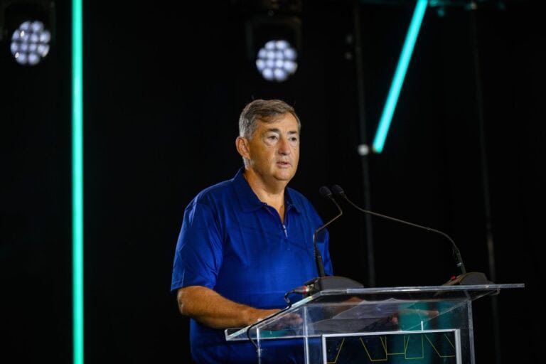 Mészáros Lőrinc Münchenben: „Maguk propagandisták, úgyhogy húzzanak haza, legyenek szívesek!”