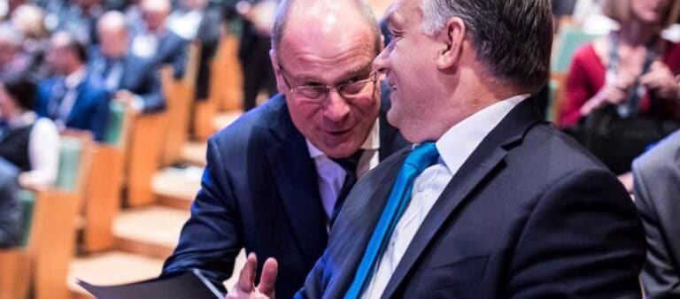 Hadházy Ákos: Navracsics az emberarcú reformfideszes, aki elfedi a rendszer valódi arcát