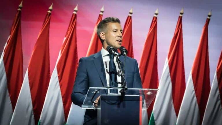 Magyar Péter felszólította a miniszterelnököt: ideje előrehozott választást tartani