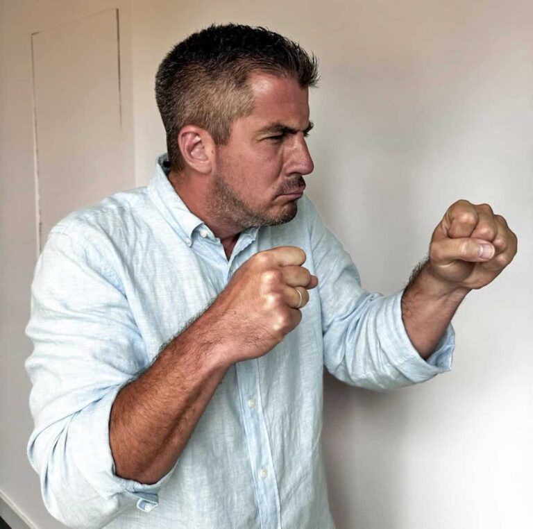 Kocsis Máté dührohamot kapott Kónya Endre könyve miatt – de ki a felelős valójában?