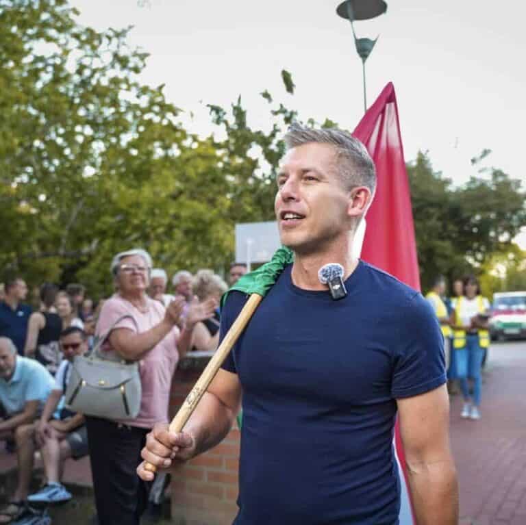 Magyar Péter Orbán újabb poloskázásáról: Íme a különbség a bukott orbáni hatalom és a TISZA működő, emberséges országa között