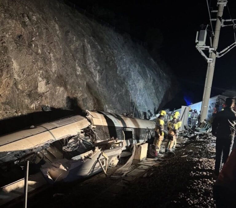 Újabb halálos vonatbaleset történt Spanyolországban, sok a sérült