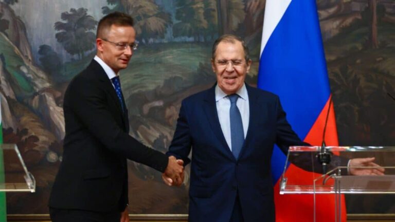 Politico: Kizárja a magyarokat az EU az érzékeny tárgyalásokról, hogy ne szivárogtassanak az oroszoknak