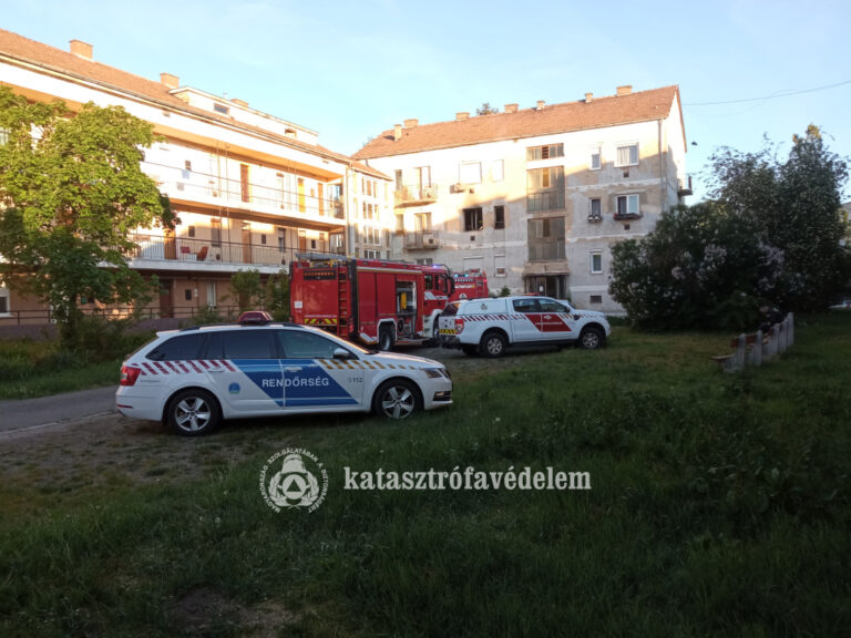Halálos lakástűz Bátonyterenyén: a nappaliban felhalmozott hulladék kapott lángra